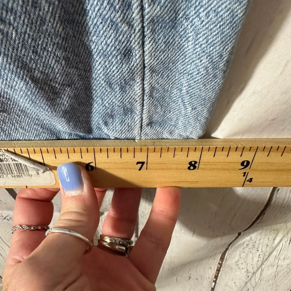 Levis 501 93 Straight Leg Jeans Mens 34x30 Light Wash Blue Denim Button Fly